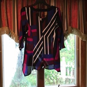 New colorful top with tags attached,size small